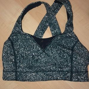 Lulu sports bra (non padded)